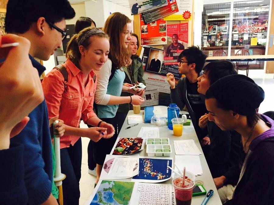 Students learn about Japanese culture at an event sponsored by WIND and the Japanese Club in April, 2015.