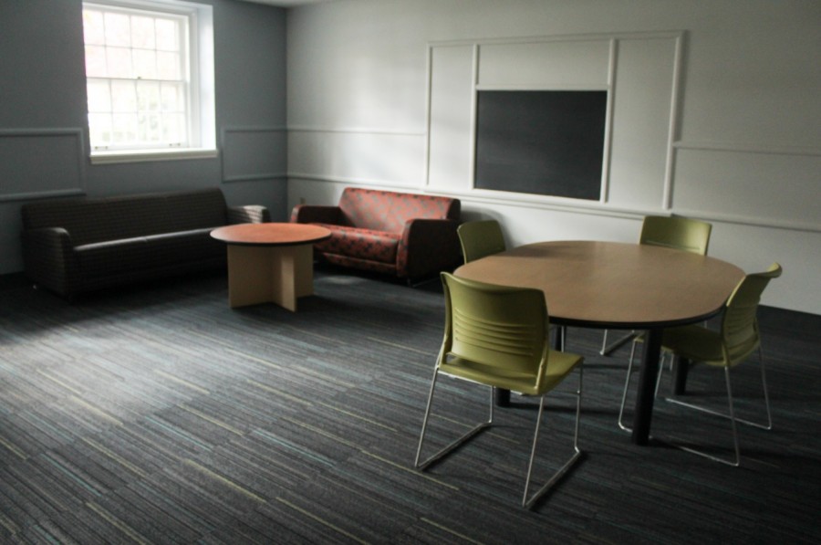 Spaces+in+Allison+Hall+have+been+given+fresh+paint+and+new+furniture+to+turn+them+into+lounge+areas.