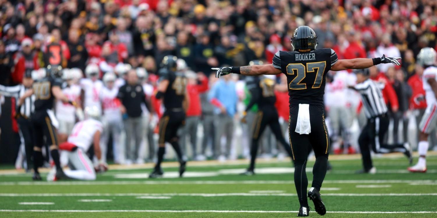 The college football playoff race could get a major shakeup this weekend as multiple top-10 teams face off against each other.
