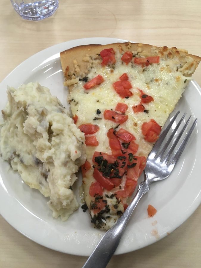 Caf Review: Tomato Basil Pizza & Mashed Potatoes
