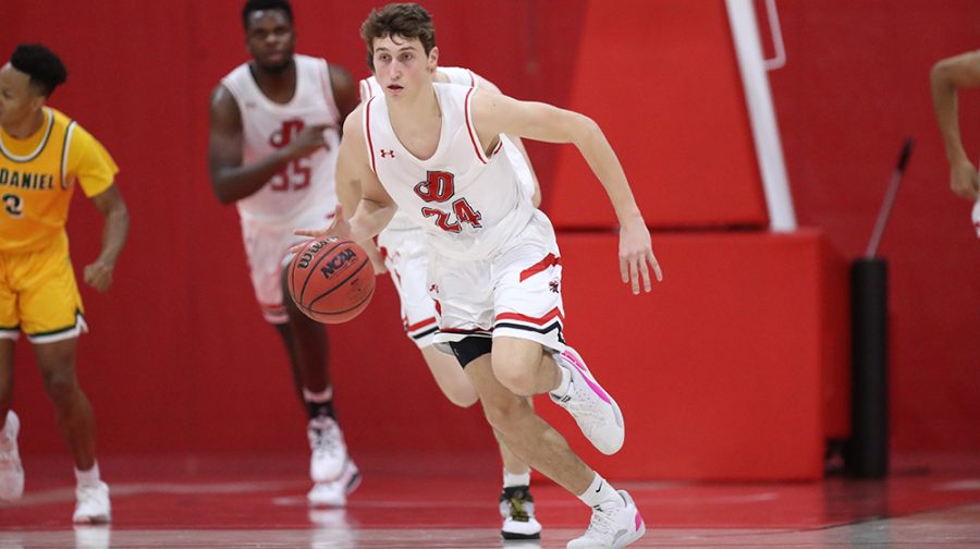 Men’s Basketball Falls to Johns Hopkins, Tops Ursinus