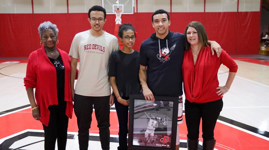 Men’s Basketball Ends Their Season Against Gettysburg, Washington College