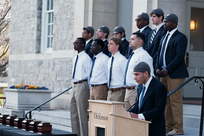 Spring 2017 gray hat tapping ceremony. Photo courtesy of Carl Socolow ’77.
